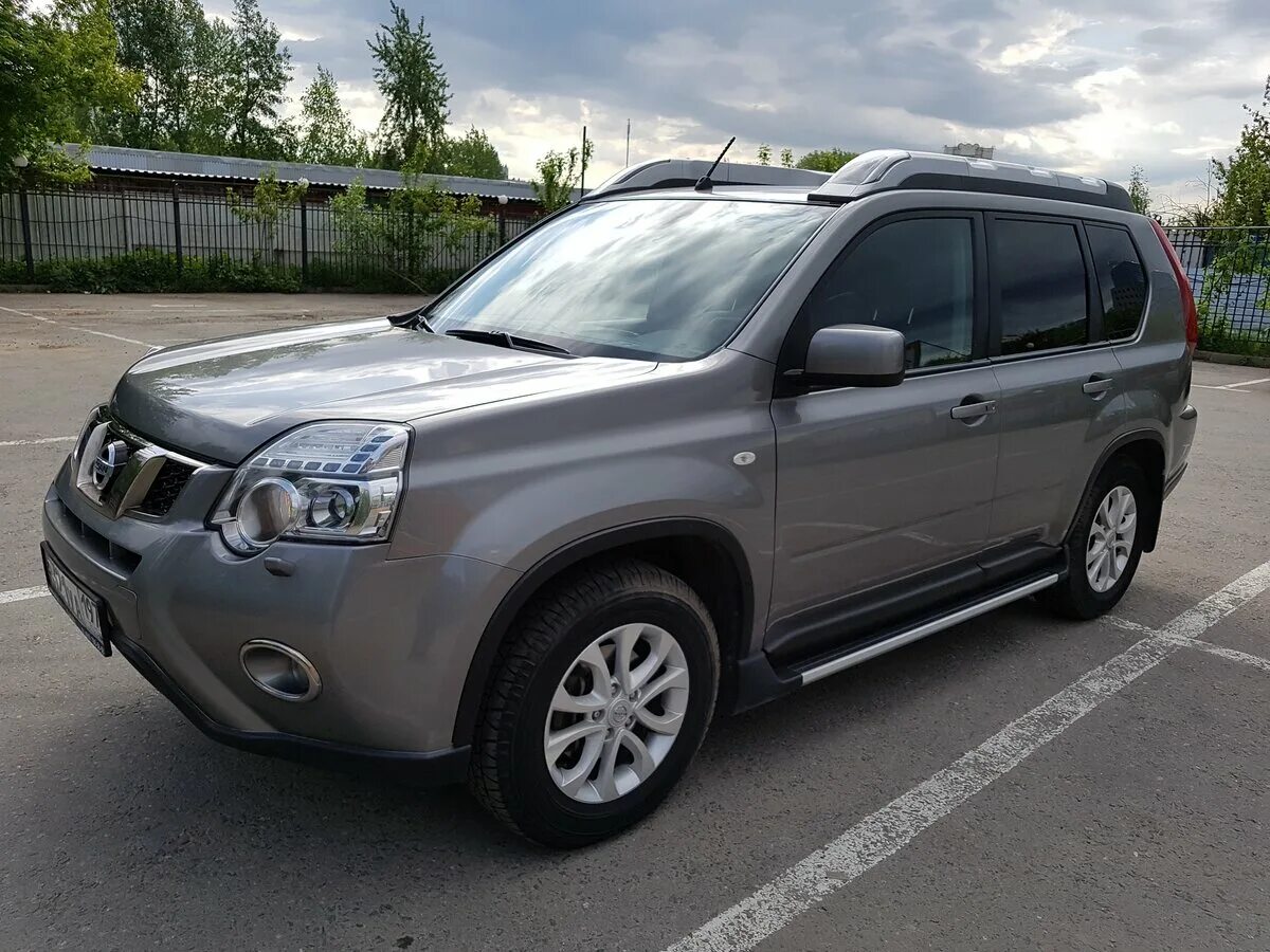 Ниссан х трейл 2012 купить. Х Трейл 2012 года. Nissan x-Trail, 2012 года выпуска. Ниссан 2012 года. Краска автомобильная Ниссан х-Trail серый.