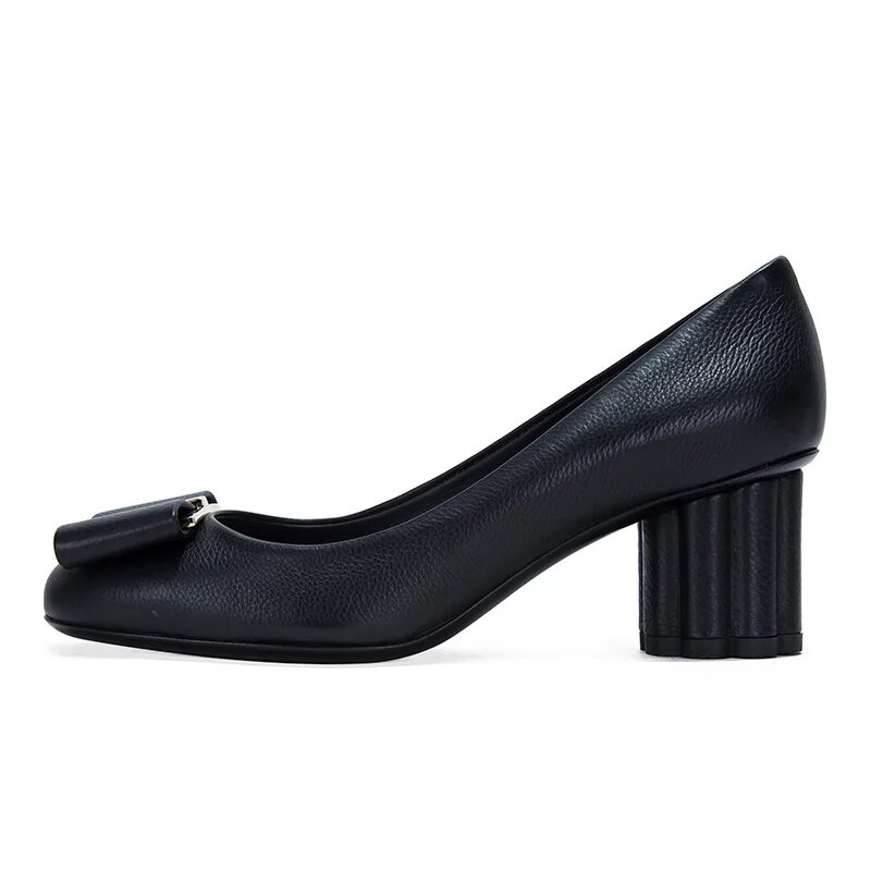 Туфли salvatore ferragamo. Туфли сальваторе феррагамо. Туфли сальваторе феррагамо. Туфли salvatore ferragamo с контрастным каблуком. Туфли сальваторе феррагамо.
