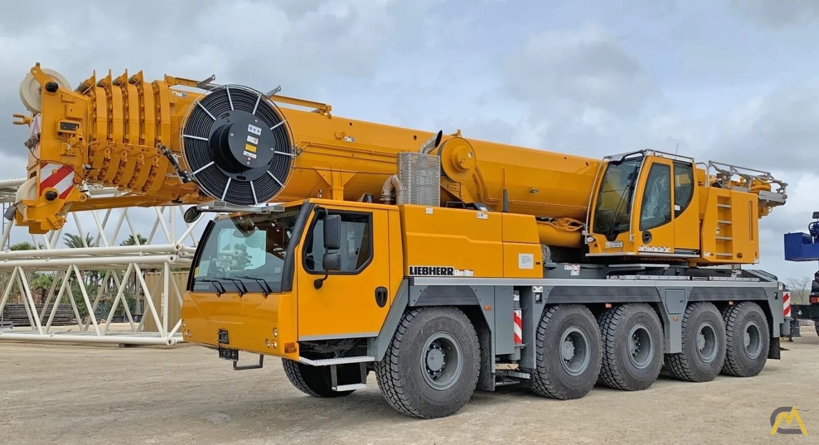 Автокран Liebherr LTM 1130. Liebherr LTM 1130-5. Liebherr LTM 1130-5.1. Liebherr кран LTM 1130-5.1. Мобильные автокраны