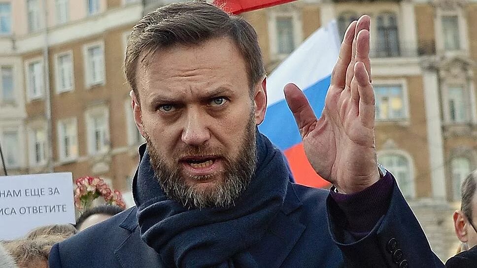 Представитель оппозиции. Алексей Навальный с бородой. Алексей Навальный 2020. Оппозиционер. Оппозиционер с бородой.