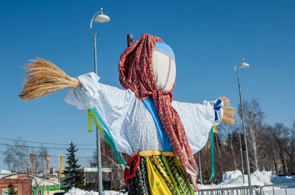 Когда кончается масленица. Кукла масленица. масленица в цирке. печь блины на масленицу. как сделать чучело на масленицу.