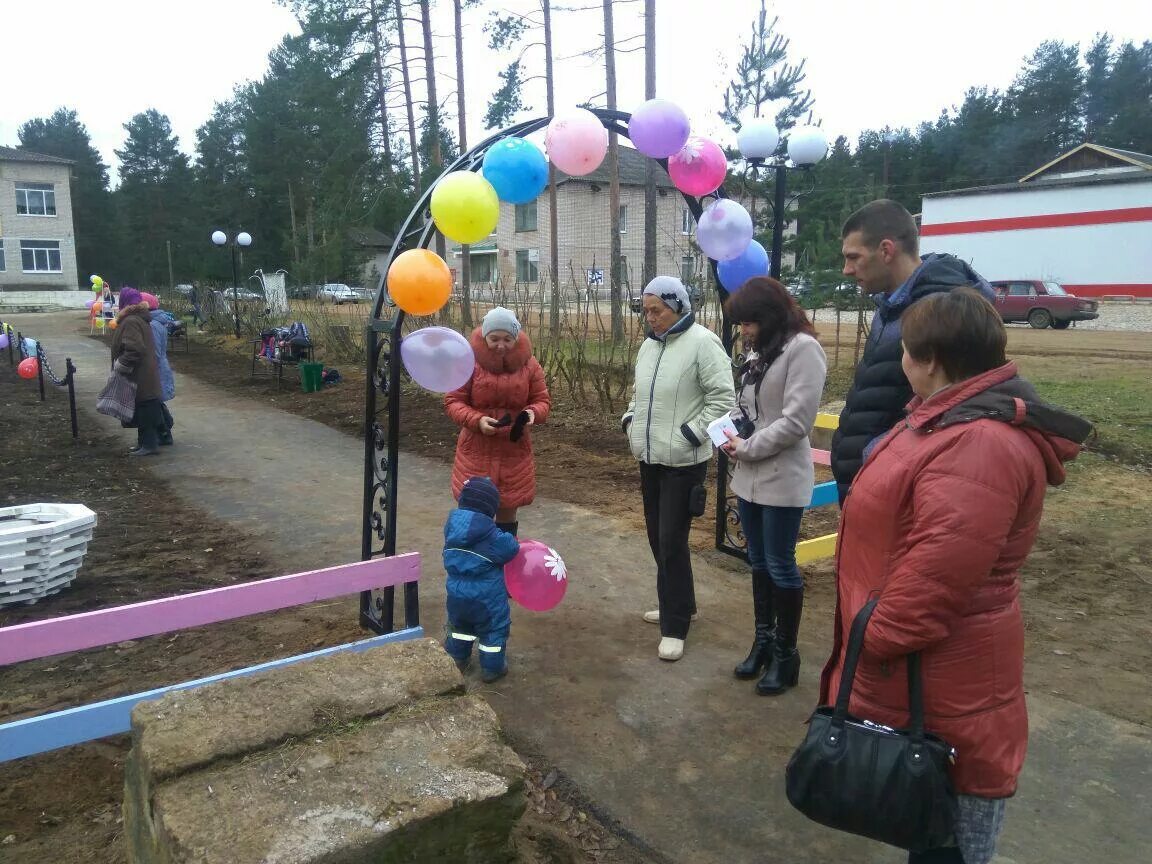 Погода юбилейный новгородская область хвойнинский. Юбилейный Новгородская область Хвойнинский район. Пос Юбилейный Новгородская область Хвойнинский район. Поселок Юбилейный Хвойнинский район. Поселок Песь Новгородская область.