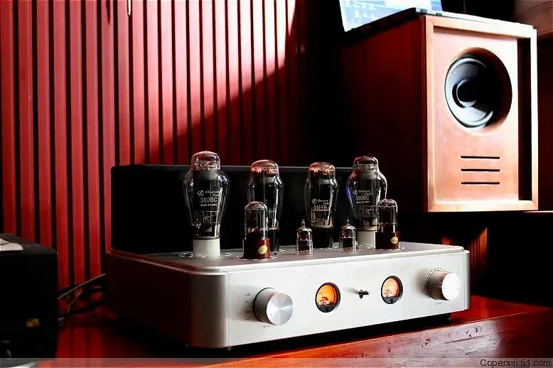 ламповая музыка. китайские ламповые усилители юджин. радиолампы светятся. ламповая музыка. усилитель мощности air tight atm-211.
