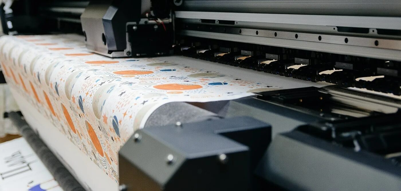 Сублимационная печать на ткани. Типография печать на ткани. Полноцветная печать на ткани. Краска для типографии. Технология печати изображений.