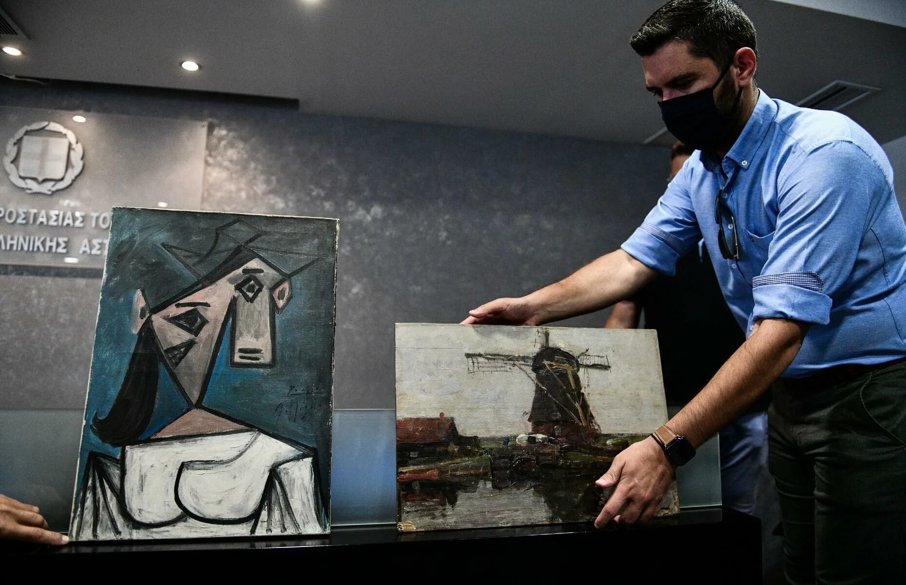 Украденные картины Пикассо. Картины Пабло. Выставка картин. Украли картину. Краденные картины