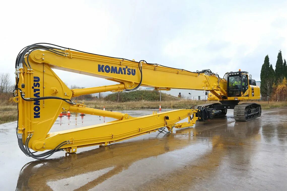 Удлинить стрелу. Экскаватор-разрушитель Komatsu pc340lc. Komatsu pc340lc-6 с гидроножницами. Экскаватор Коматсу 360. Экскаватор Каматсу pc650.