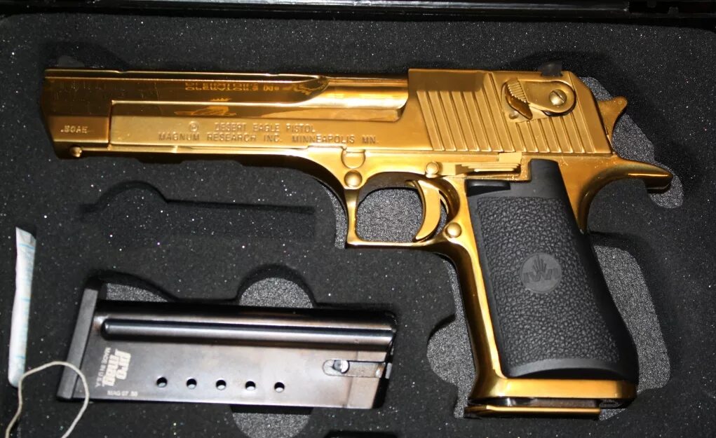 Золотой дигл. Desert Eagle 50ae Gold. Desert Eagle 50 AE.