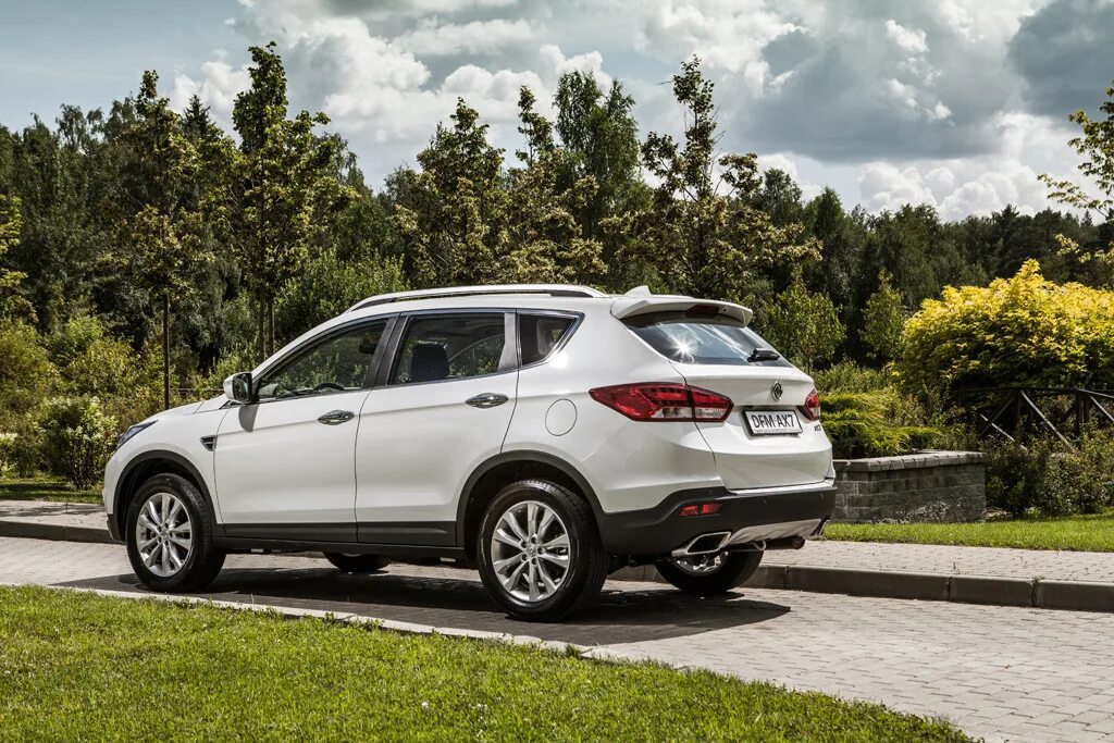 Dmf ax7. Dongfeng кроссовер dfm ax7. Dongfeng dfm ax7. Dfm ax7. Донг фенг ах7 2020.
