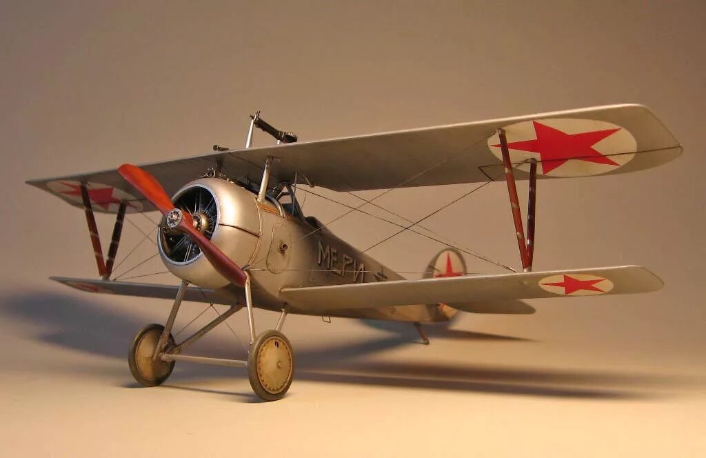 Nieuport биплан модель. Истребитель Ньюпор-17. Nieuport 24. Биплан Ньюпор модель. Модели второй мировой войны