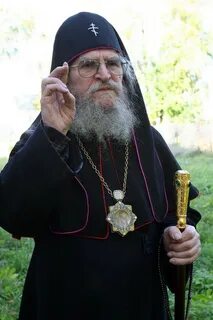 Владыка священник