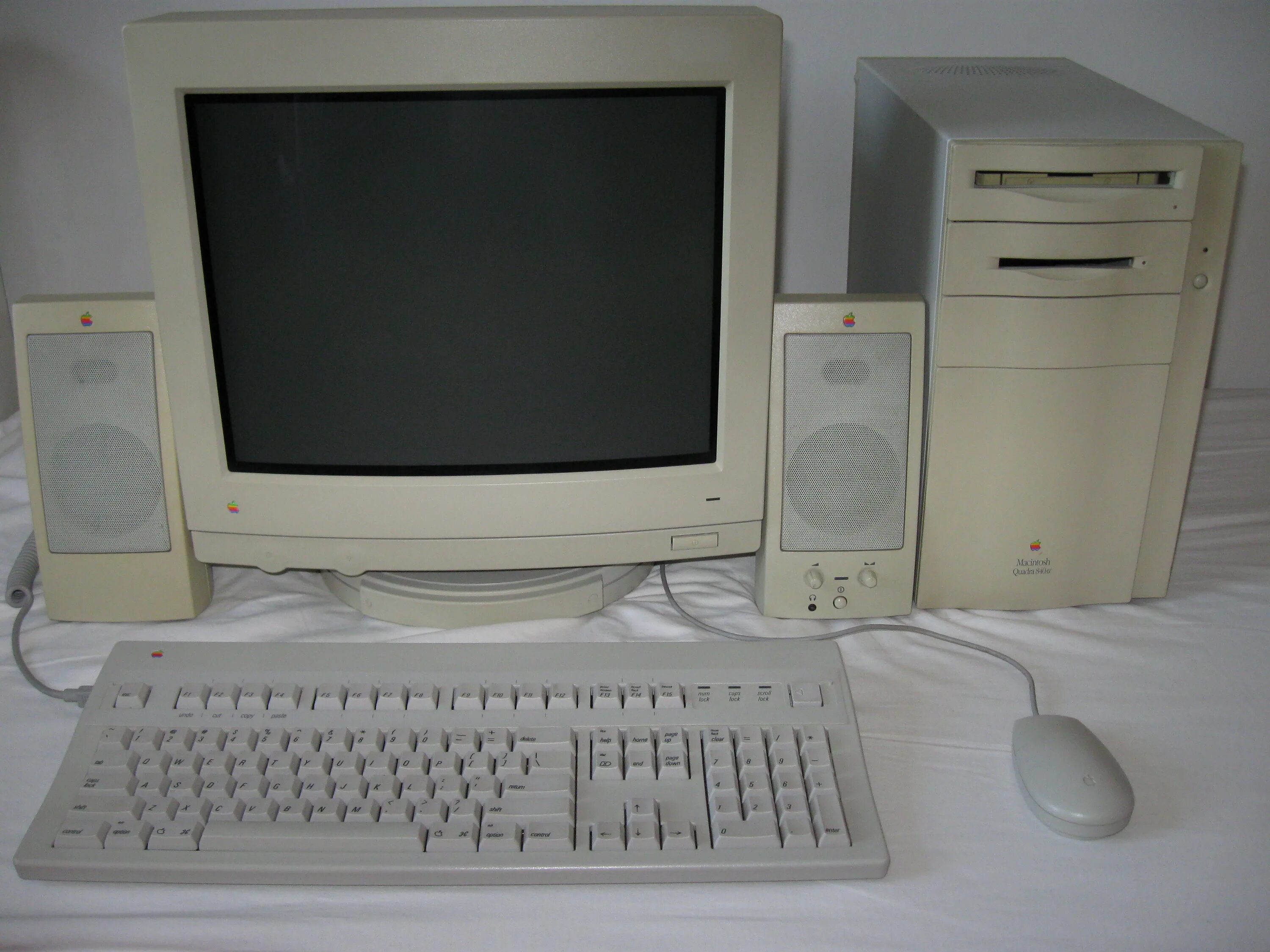 Первый компьютер apple. Джон скалли 1987. Ibm pc xt 286. Компьютер inc. Первые компьютеры эппл макинтош.