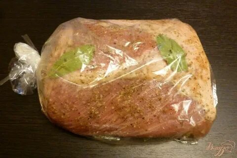 Мясо кусок в рукаве
