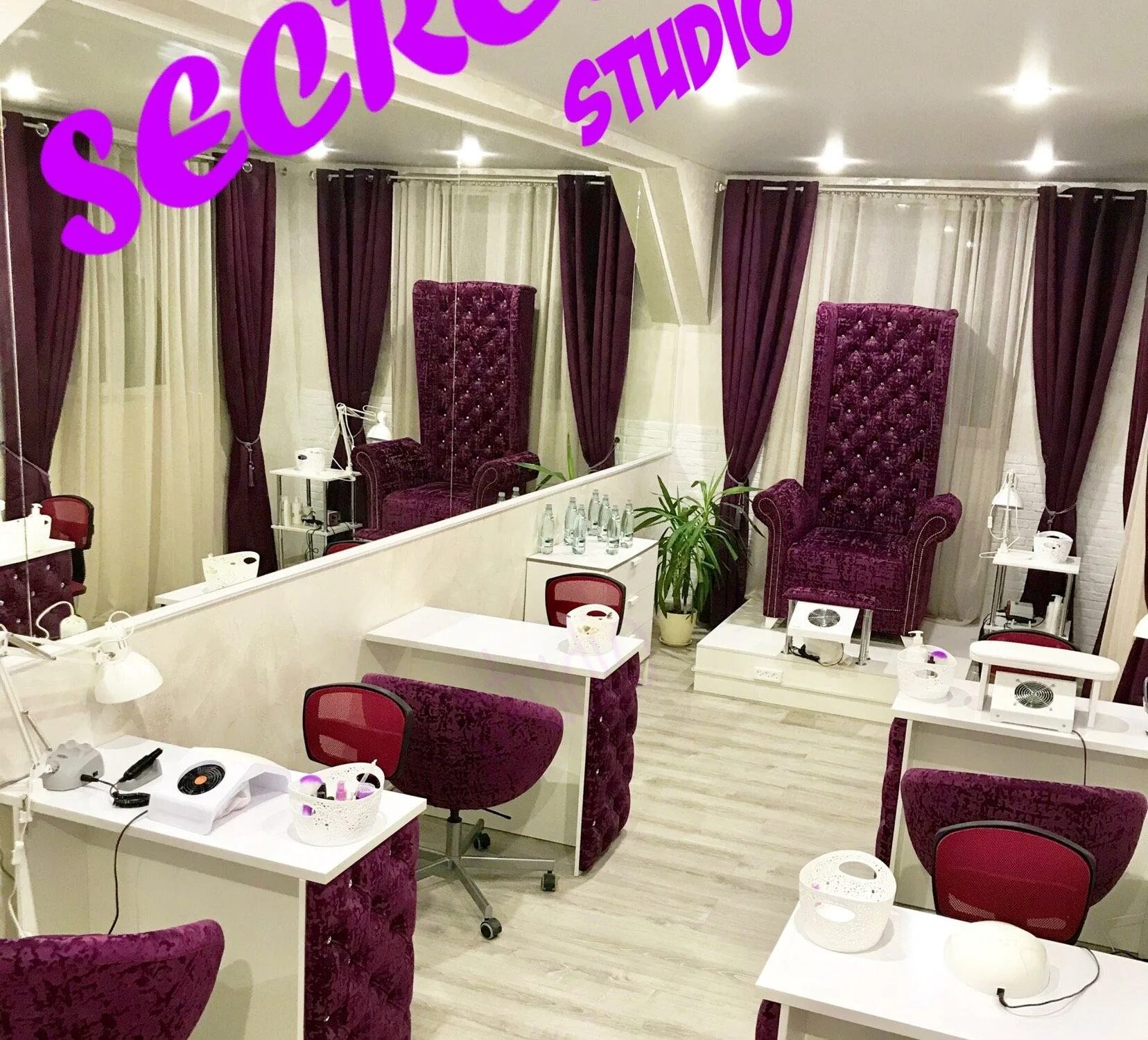 Студия secret. Салон Secret. Салон Secret Сочи маникюр. Secret Studio салон. Фотостудия Сочи роз 117.