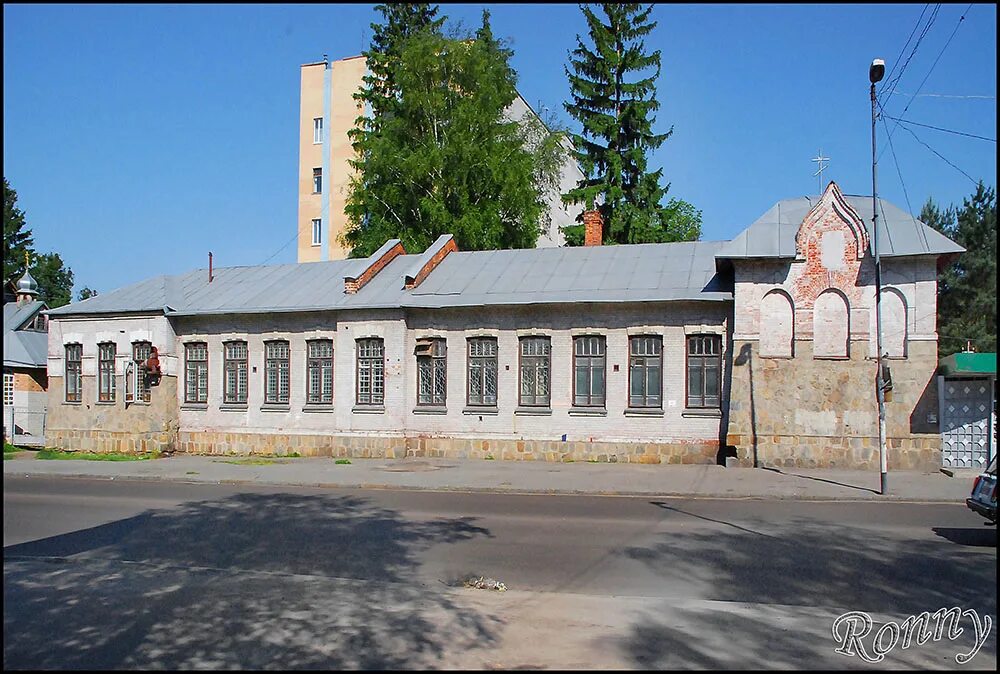 Морг город видное. Морг в переулке Хользунова. Г. Житомир ул большая Бердичевская.