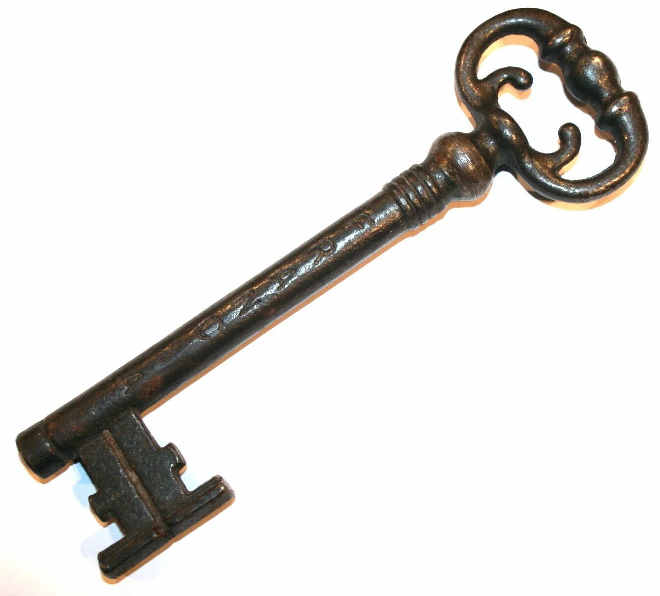 Куплю старые ключи. Старинный ключ. Старинный ключик. Ключ старинный большой. Средневековый ключ.