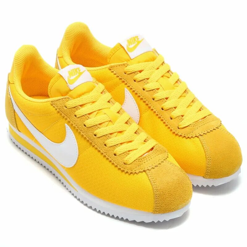 Где купить желтую. Найк Кортес желтые. Кроссовки найк Кортес желтые. Nike Cortez желтые. Nike Cortez женские желтые.