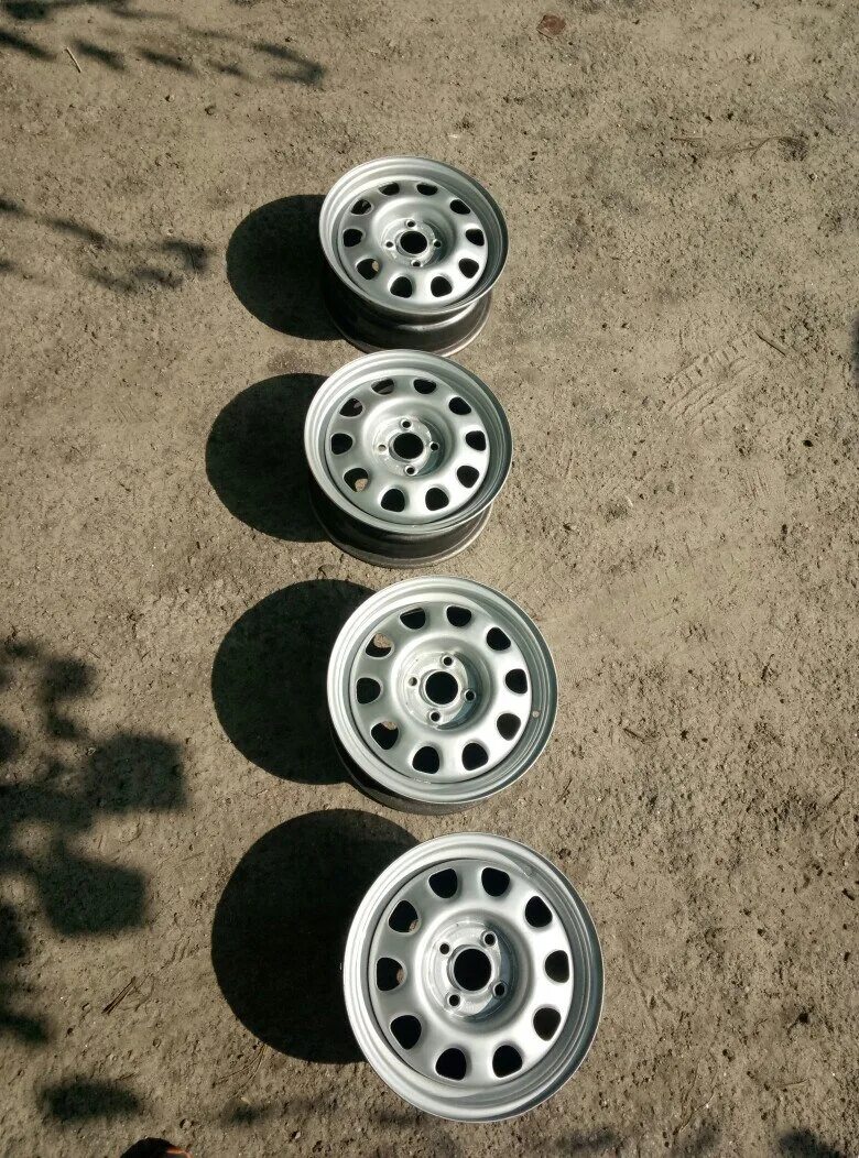 Крабы w123 ronal. Колесо металлическое. Диски на авто. Железяка диски. Железяка диски.