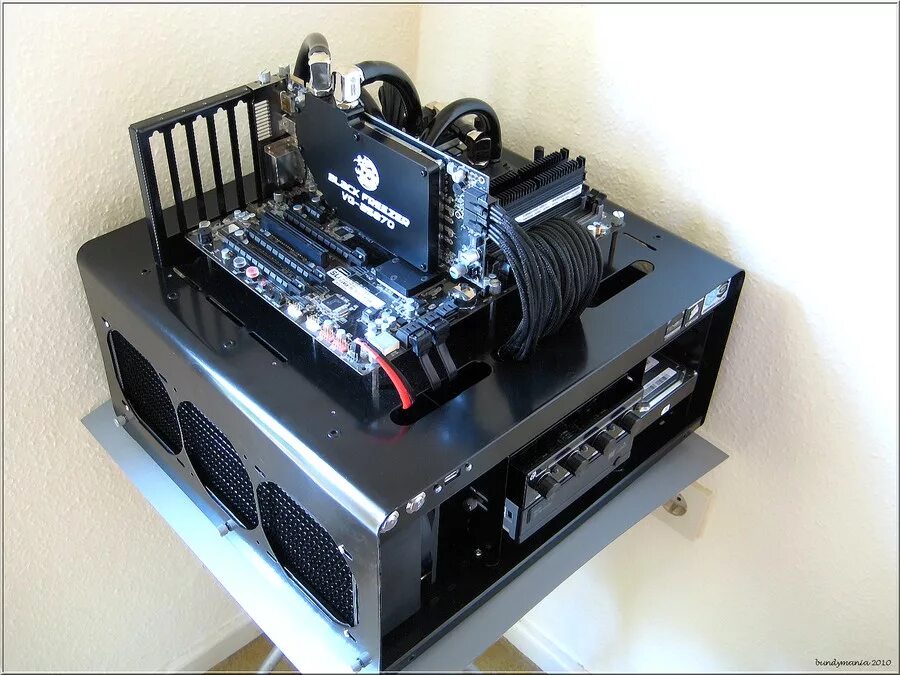 Easy v2. Корпус Streacom bc1 Mini. Dual v2. Streacom bc1 open Benchtable [St-bc1t v2]. LD PC v4.