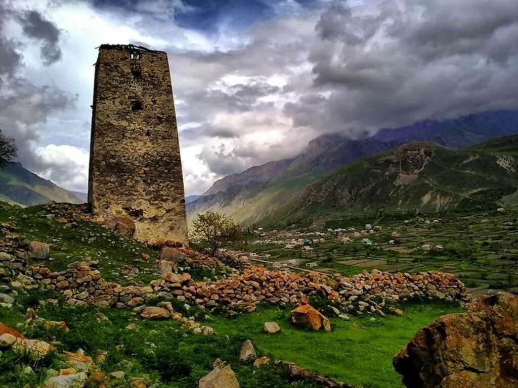 Кабардино-Балкария башня Абаевых. Башня Абаевых верхняя Балкария. Кабардино Балкария башня Жабоевых. Башня Абай кала верхняя Балкария.