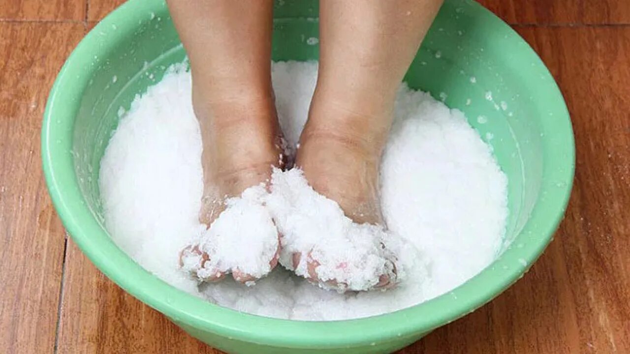 Домашние ванночки от грибка ногтей. Соляные ванночки для ног.