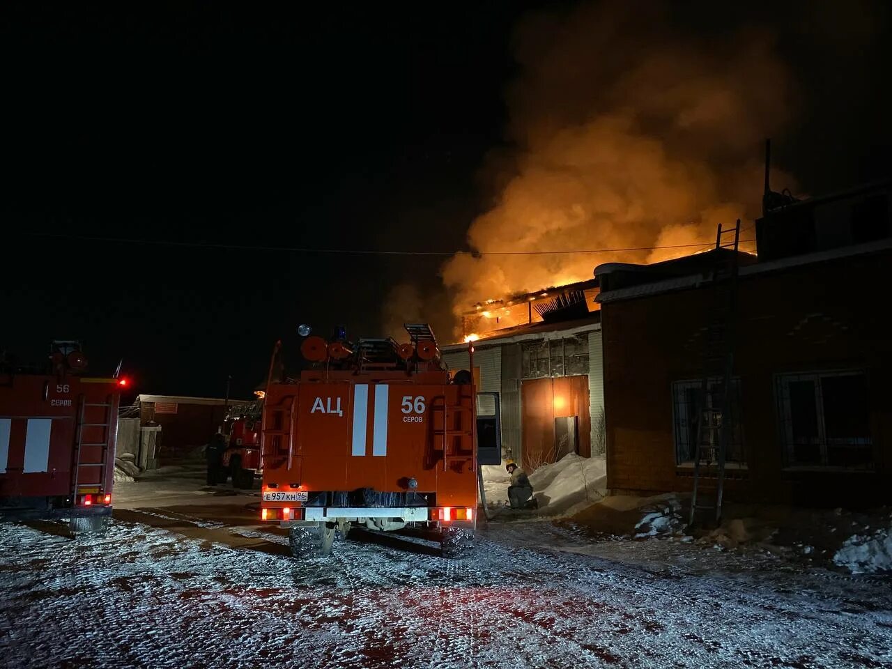 31 декабря 18. Покажи пожар. Пожар в Мичуринский 31 12 2022. Пожар на Енисейской 22. Пожар в Железнодорожном 31 декабря.