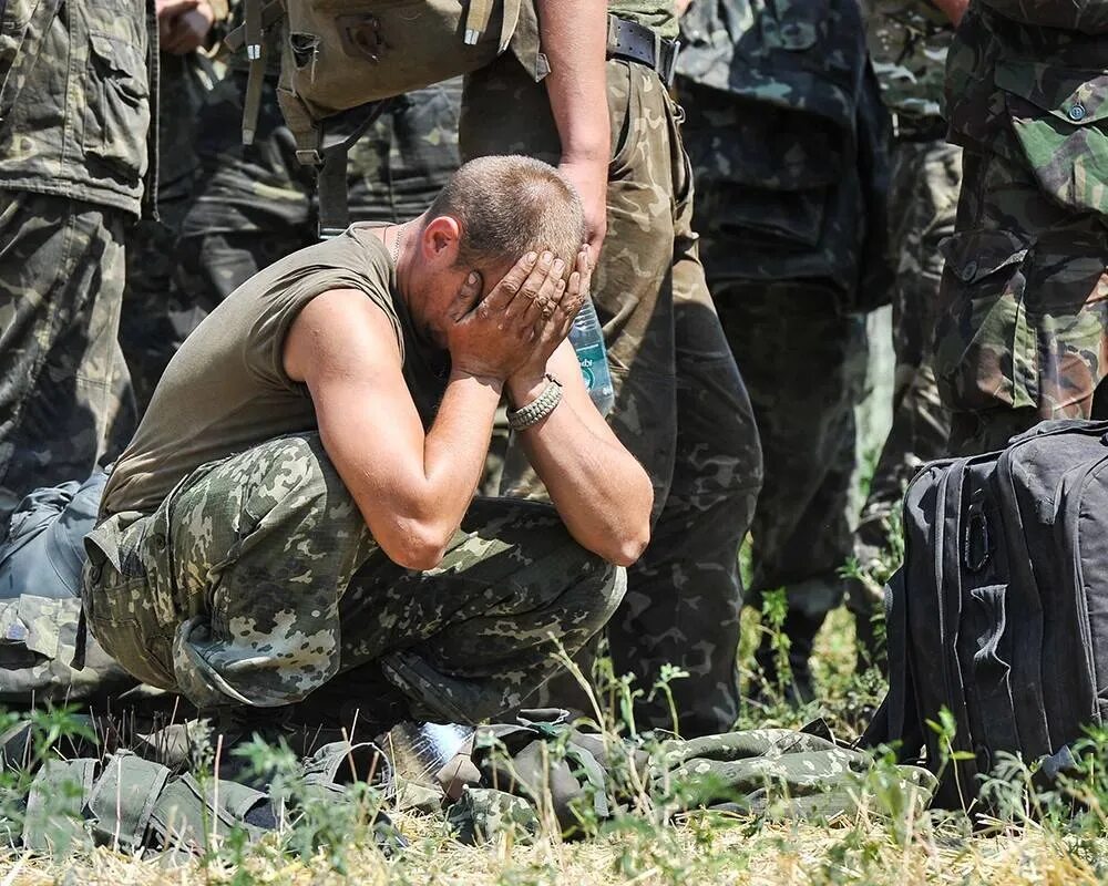 Обвиняемый в армии. Дезертирство военнослужащих ВСУ. Командующий сухопутными войсками ВСУ Сырский. Раненные российские солдаты.