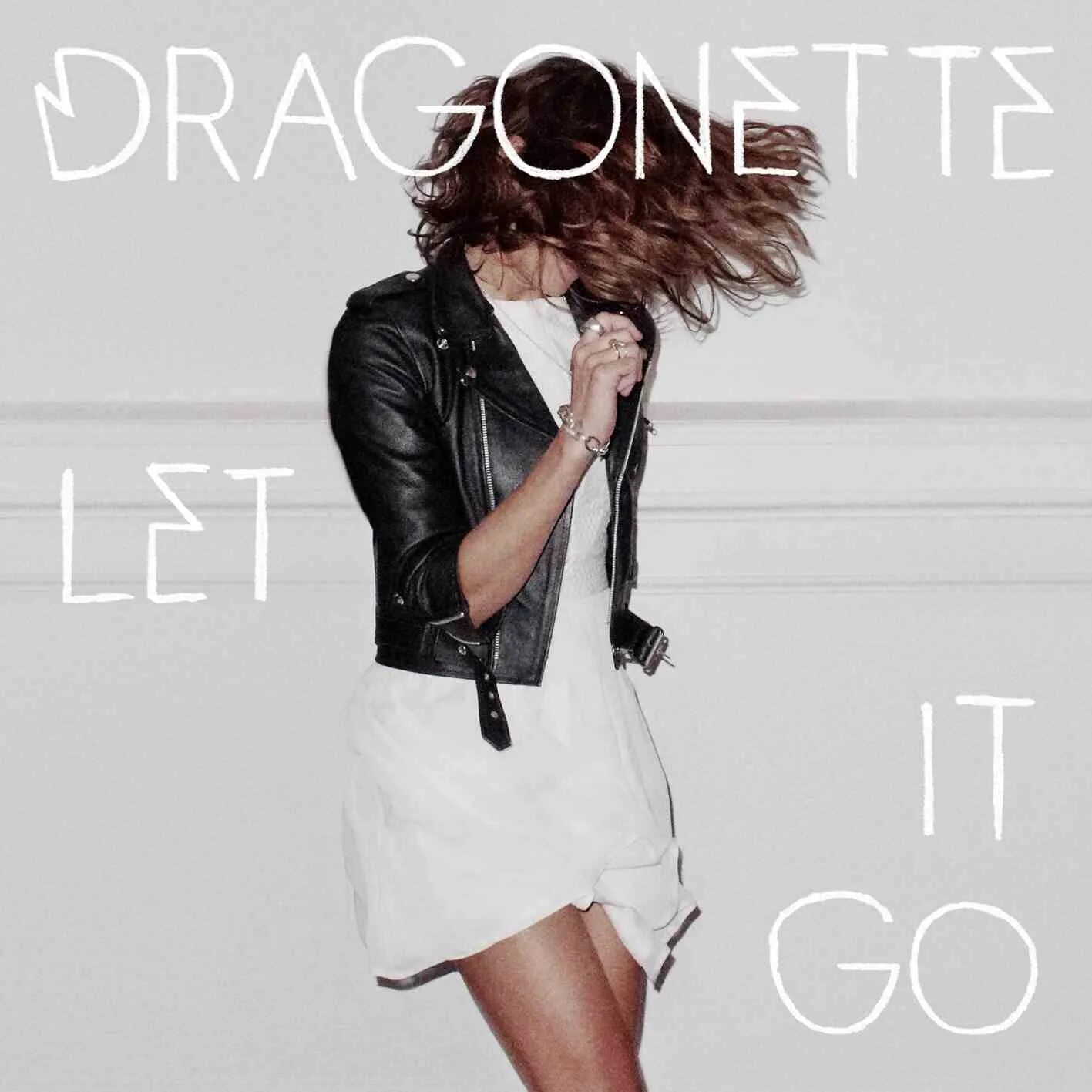 2012 лет слушать. Dragonette. Dragonette hot. Dragonette дракон.