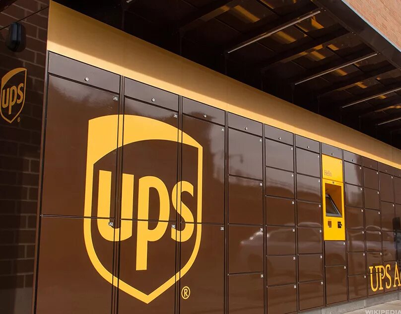 United parcel. United parcel service логотип. Упс логотип. Курьер ups. United parcel service логотип.