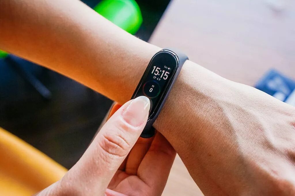 Потеряла фитнес браслет. Смарт-браслет Xiaomi mi Band 3. Mi Band 5. Xiaomi mi Smart Band 4. Leef NEX фитнес браслет.