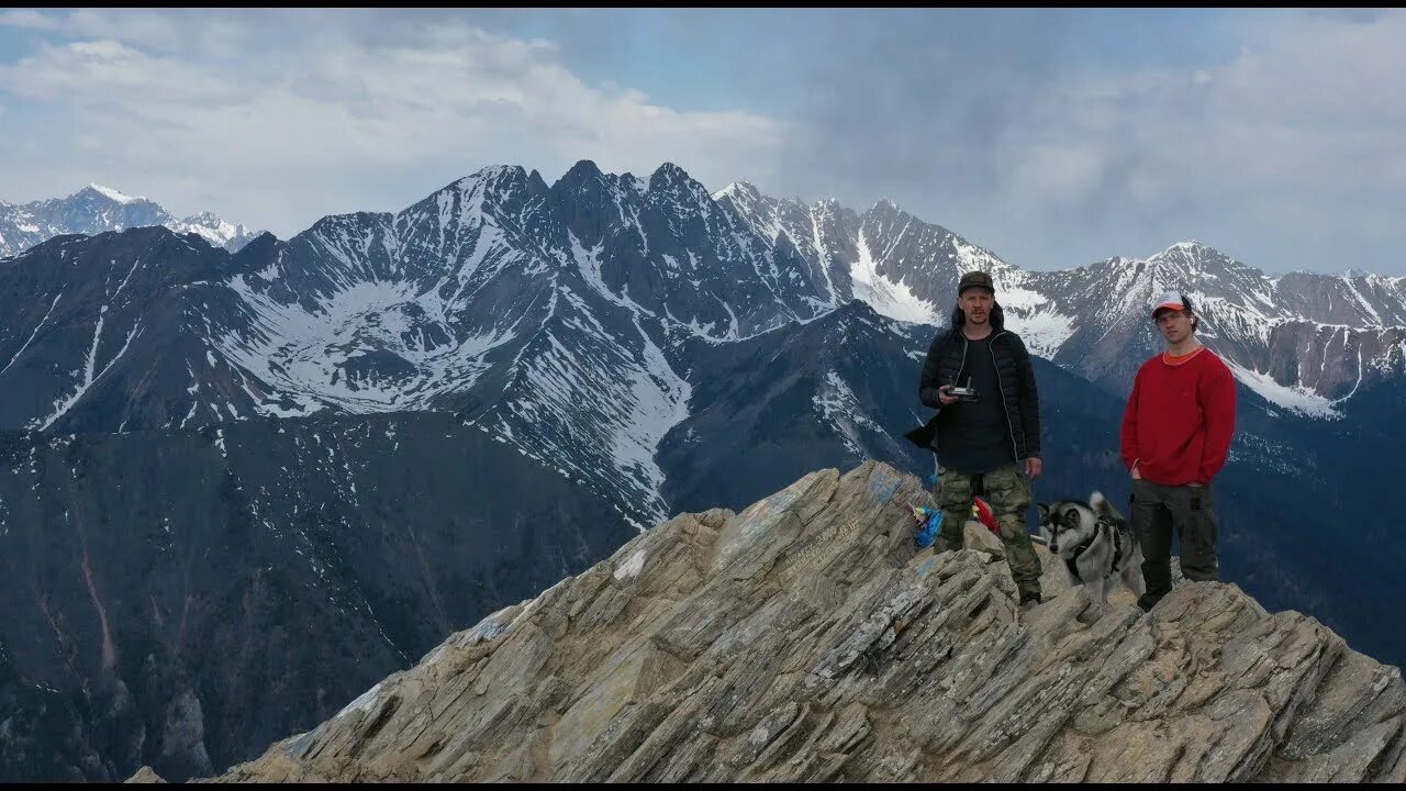 Пик любви аршан высота. Пик любви аршан. Тунка пик любви. Гора пик любви на аршане. Гора пик любви на аршане высота.