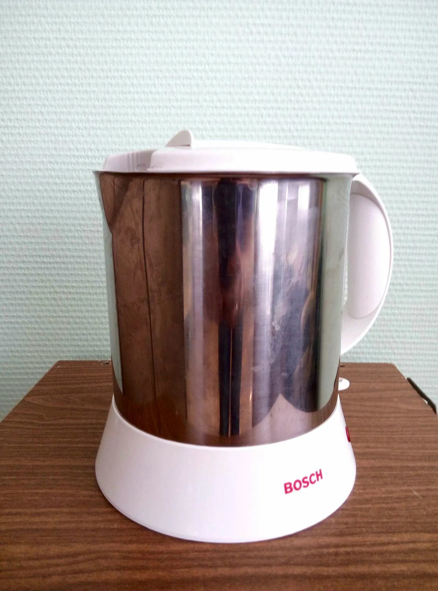 Чайник электрический bosch twk. Bosch twk3p424. Бош twk 1201 n. Электрический чайник с цельнометаллической колбой bosch twk1201n. Чайник электрический bosch twk1201n.