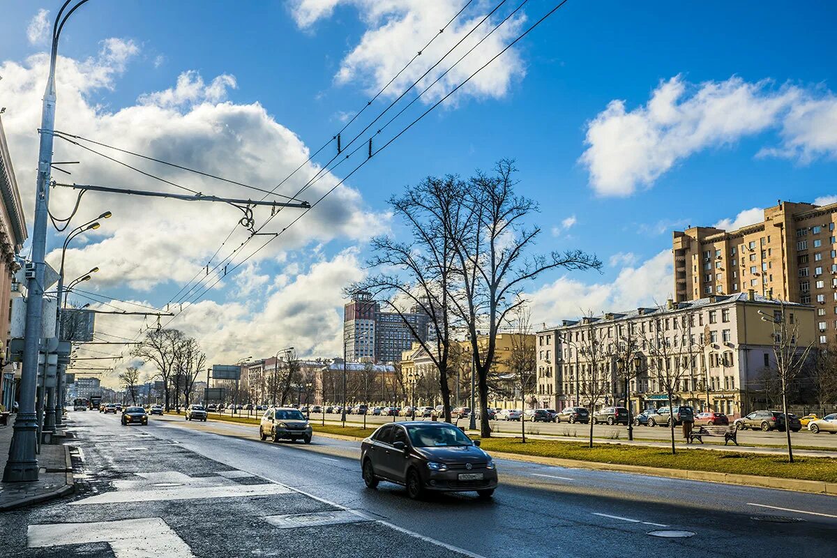 Полдень пр. Ленинградский проспект. Ленинградский проспект Моска. Красивые проспекты Москвы. Апрельская Москва.