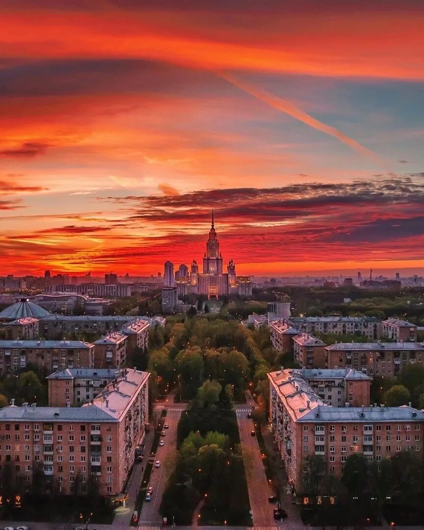 Красивый закат в россии. Рассвет Пенза. Закат в Москве. Закат в городе. Красивый закат в городе.