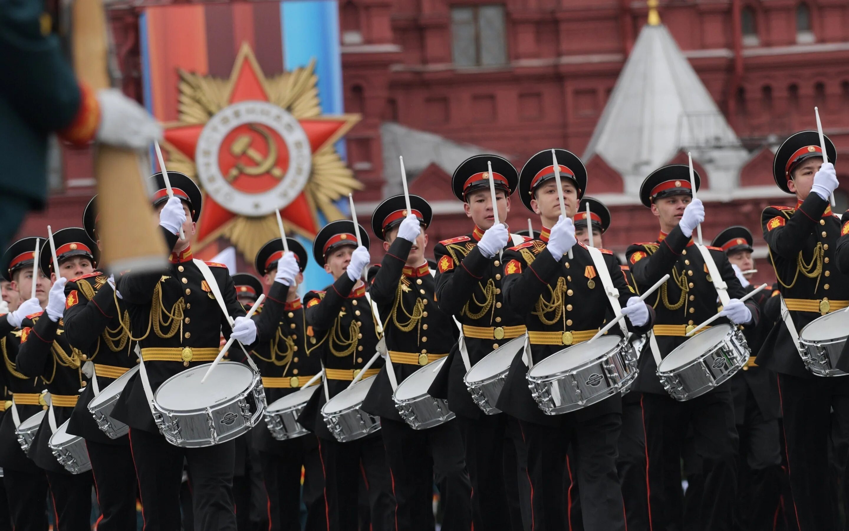 Парад Победы. Военный марш. Военный оркестр на параде. Парадный марш.