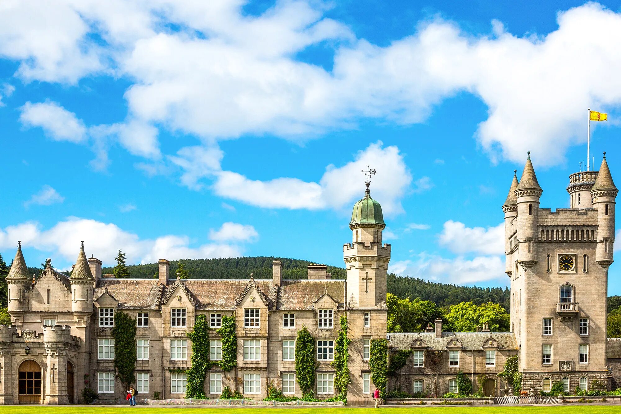 Шотландия. Эстетика замка средневековья. Castles are used to. Ashford castle ирландия интерьер. Schloss neuschwanstein дисней.