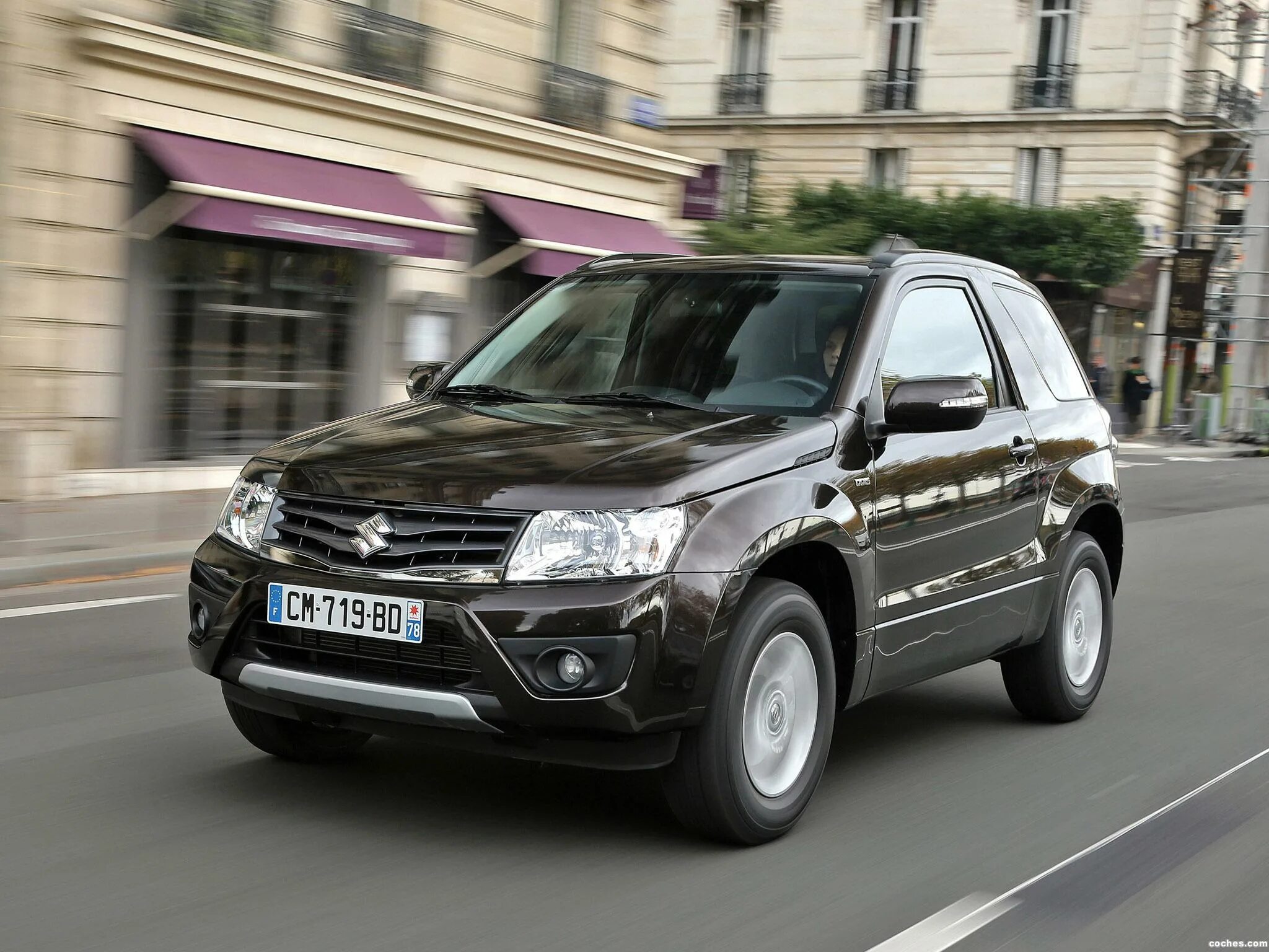 Купить сузуки 2013. Suzuki Grand Vitara 3. Сузуки Грант Витара 2012. Сузуки Витара 3-х дверная. Suzuki Grand Vitara 3 Door.