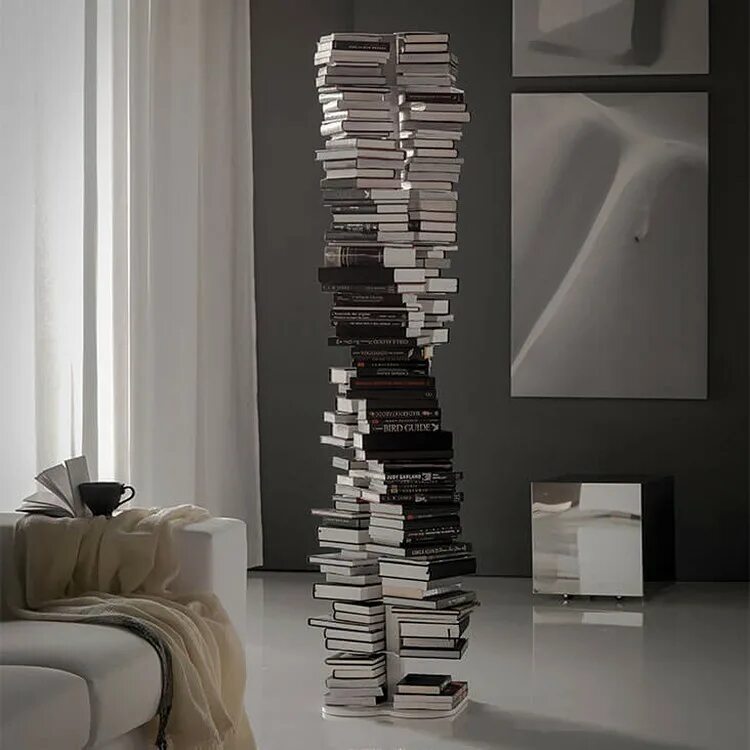 Штабель на складе. Стеллаж лесенка. Полочный модуль лакк ikea. На самой высокой полке. Складское хранение.