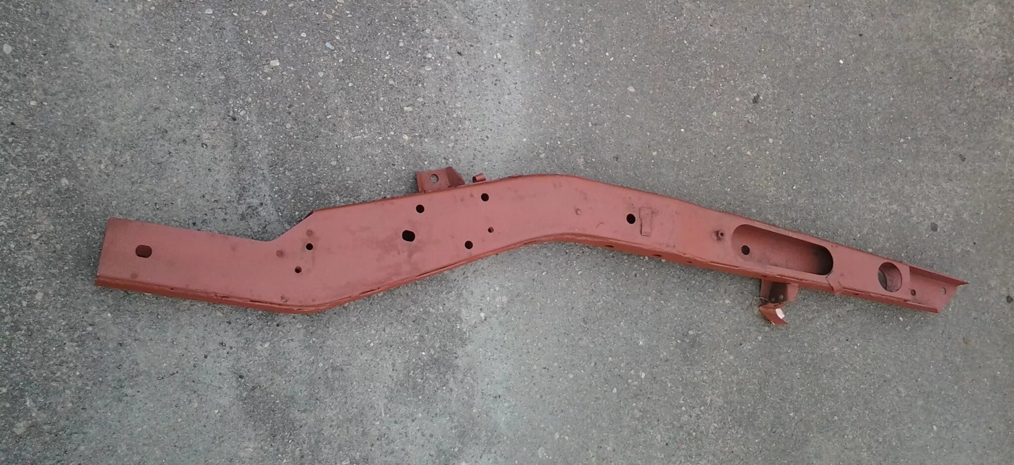 Передний лонжерон газ 21 в сборе. Лонжерон задний газ 3102. Лонжерон задний волга газ 2410. Лонжерон задний газ 2410. Задние лонжероны газ 21.