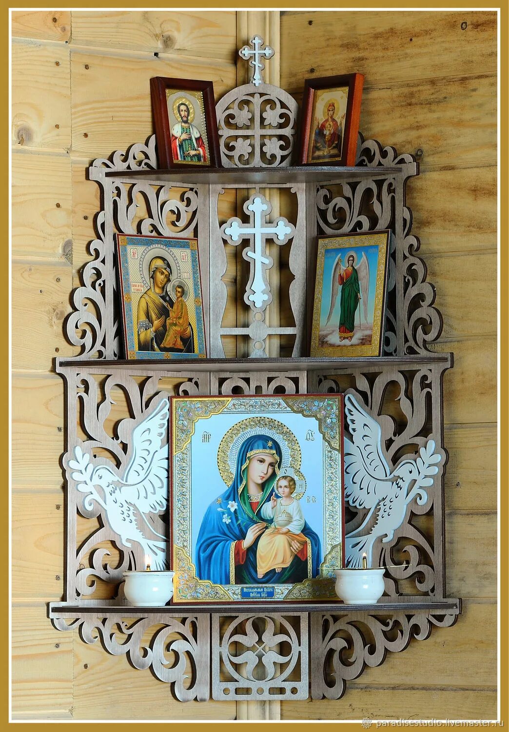 Полочки для икон прямые. Полка для домашнего иконостаса. Полки на иконы на озоне. Старообрядческая божница. Полки на иконы на озоне.