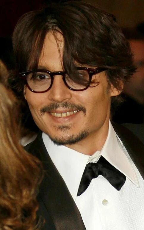 Депп оскар. Оскар 2008 джонни. johnny depp 1992 oscar. костюмы джонни деппа на оскаре.