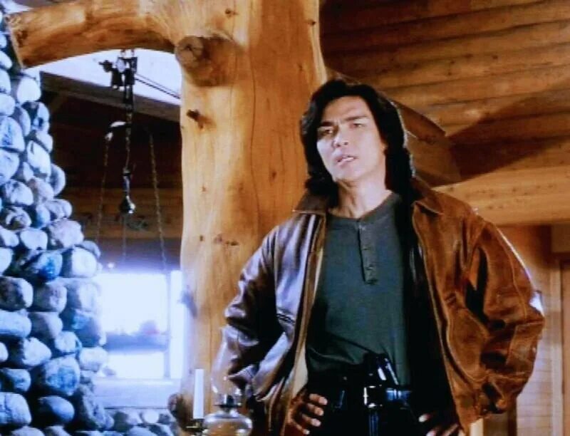 Охотник фильм 1994. Киборг охотник. Киборг охотник фильм 1994. Киборг охотник 2. Киборг охотник 2 1995.