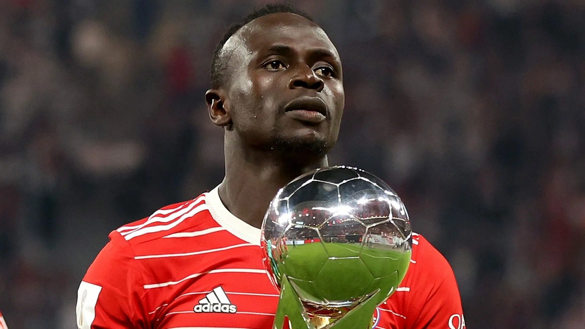 Мане играет. Sadio mane bayern. садио мане бавария 2025. футболист садио мане бавария. садио мане зубы.
