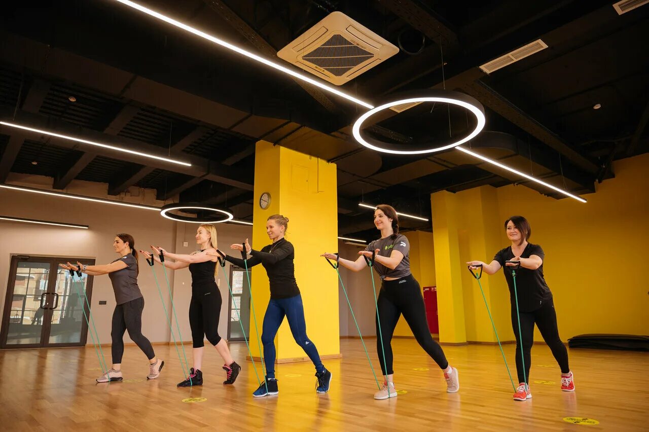Физкульт варшавка. Lime fitness одинцово. Неофит одинцово бассейн. Пионер фитнес внииссок. Фитнес внииссок.