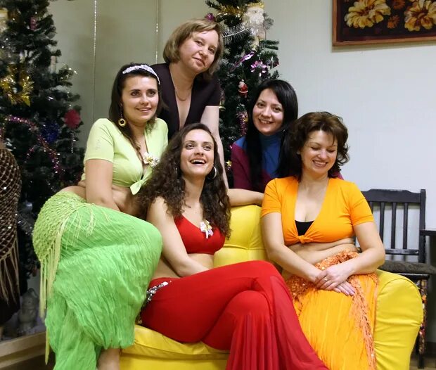 фотосессия в индийском стиле. 3 восточная группа. восточные танцы коллектив. Belly dance группа. 3 восточная группа.