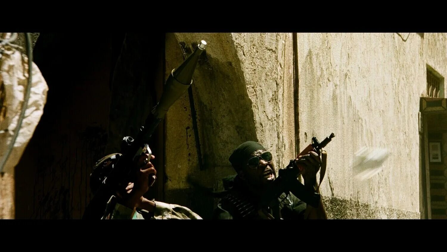 Черные ястребы песня. Черные ястребы песня. Hans zimmer black hawk down. Черные ястребы песня. Джош хартнетт черный ястреб.