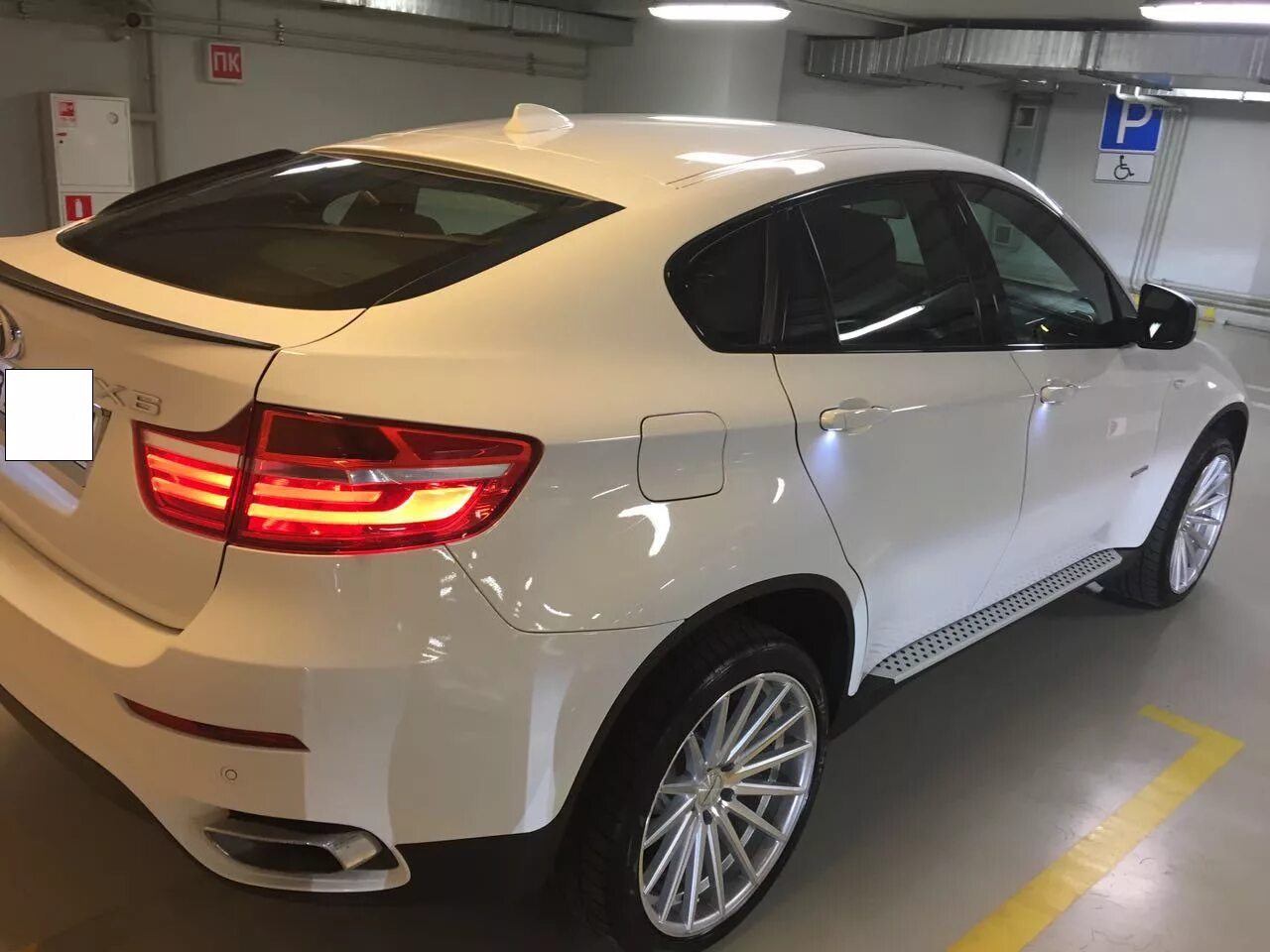 Bmw x6 e71 3. Бмв х6 дилеры. Бмв х6 2018. Bmw x6 2019. Bmw x6m white.