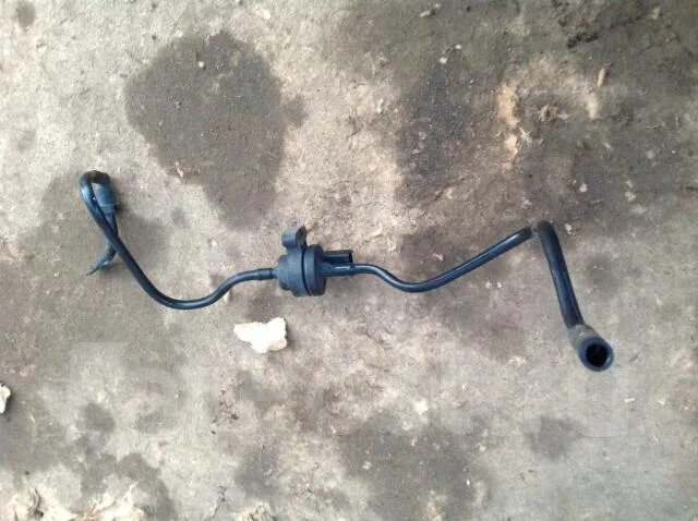 Топливный шланг форд фокус 3 артикул. Трубка кондиционера ford focus 3. 1802163 ford шланг. Трубки кондиционера фокус 3. Трубка фокус 3.