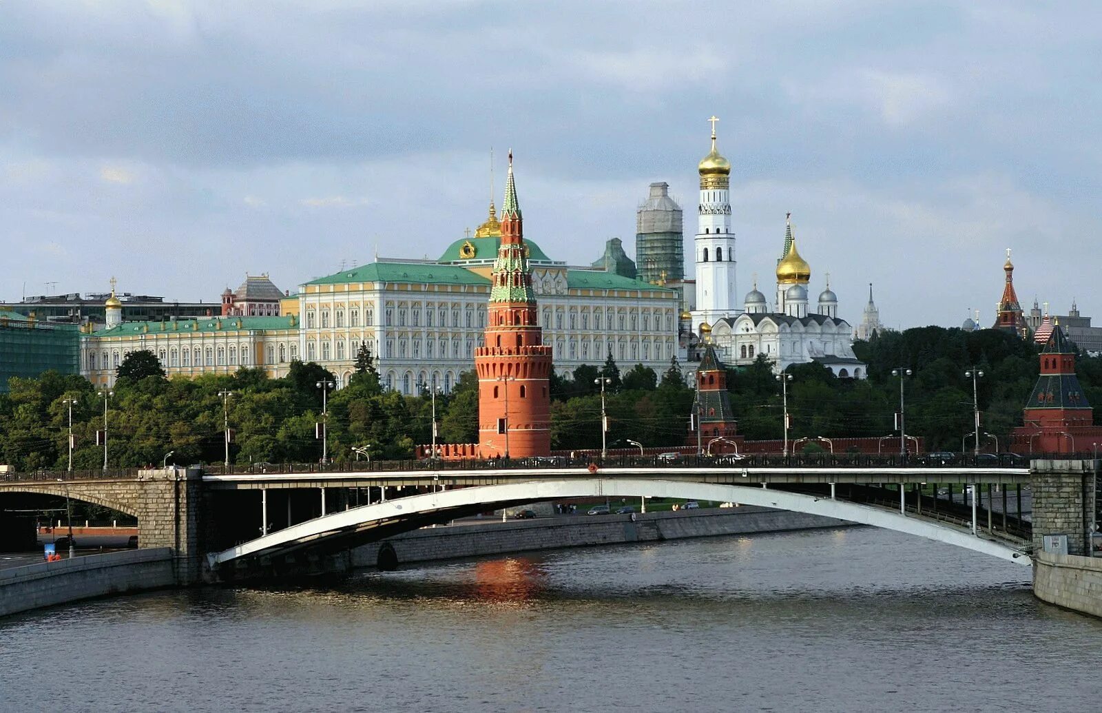 В каком городе всегда