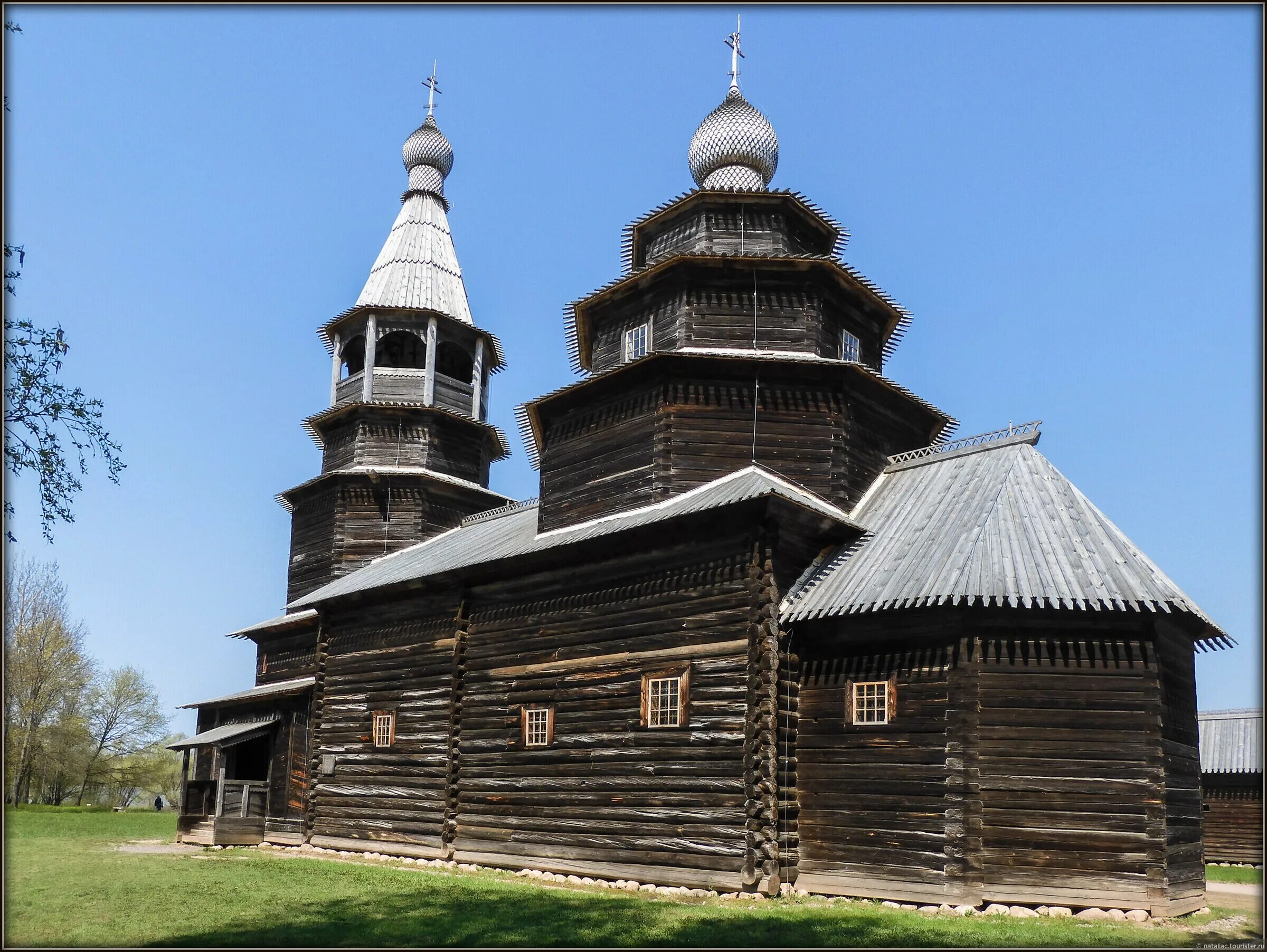 В каком городе находится деревянного зодчества. Музей Витославлицы Великий Новгород. Великий Новгород музей деревянного зодчества. Витославлицы музей народного деревянного зодчества. Великий Новгород музей деревянного зодчества Витославлицы.