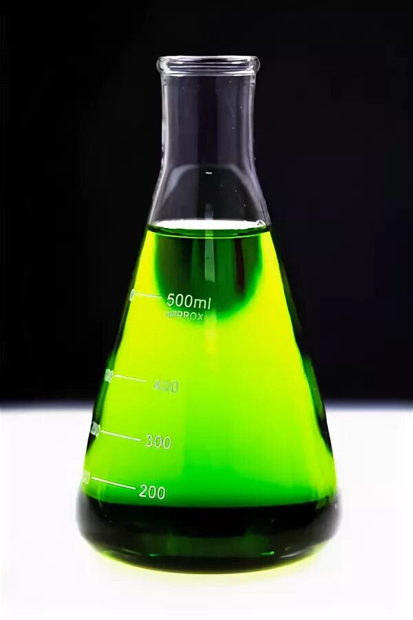 Какая кислота зеленая. Колба химическая зеленая. Колба с жидкостью. Зеленая кололба химическая. Колба с зеленой идкость.